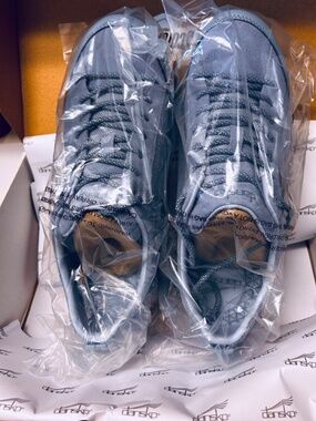 Dansko Paisley Suede Sage Waterproof Sneaker Women's Size 41 Woman's Shoe *NEW *